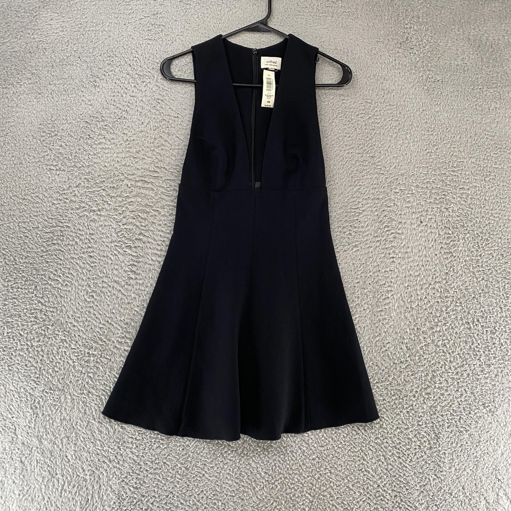 Wilfred Montbrun Dress Womens 00 Black Sleeveless Fit Flare Deep V Black Capsule